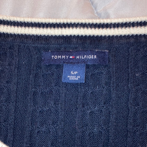 Tommy Hilfiger long sleeve ribbed sweater size small - Picture 4 of 4
